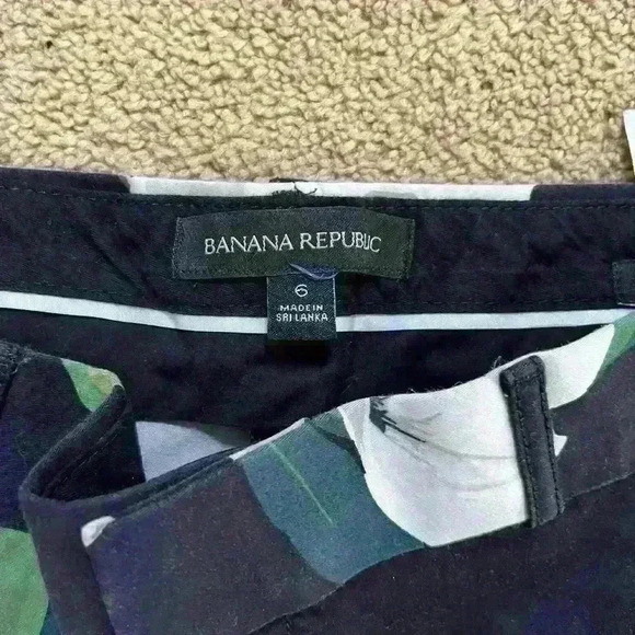 Banana Republic Black White Floral Ryan Fit Straight Dress Pants Size 6 - Picture 2 of 5